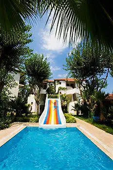 Larissa 3* Beldibi (Kemer)