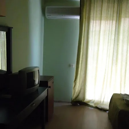 Larissa Hotel