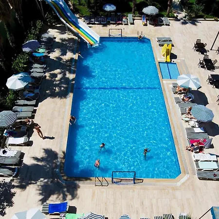 Larissa Hotel